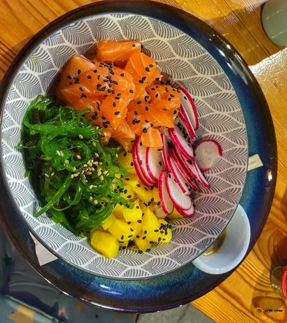Poke de Salmón en el Carallo, San José