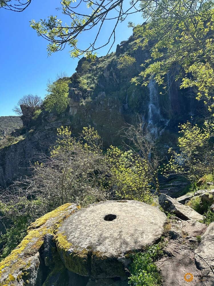 Pozo del Cubo en la Cascada de Abelón