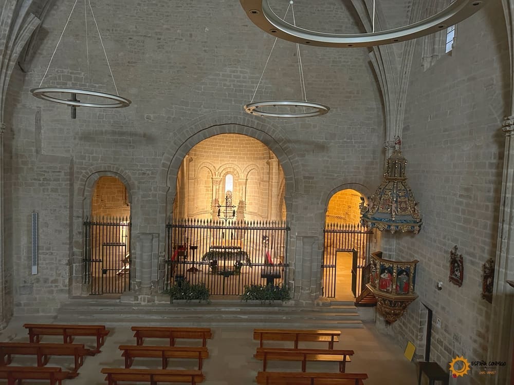 Interior de la Iglesia de Santa María