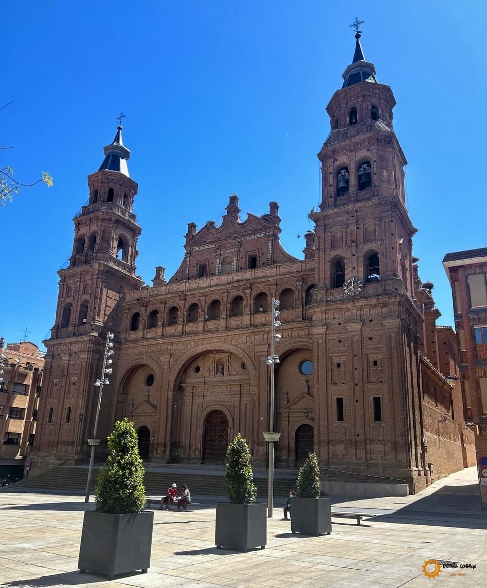 Qué ver cerca de Fitero - Colegiata de San Miguel en Alfaro